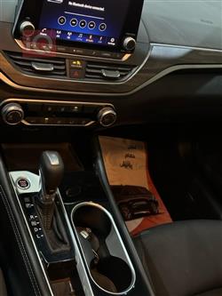 نيسان ألتيما